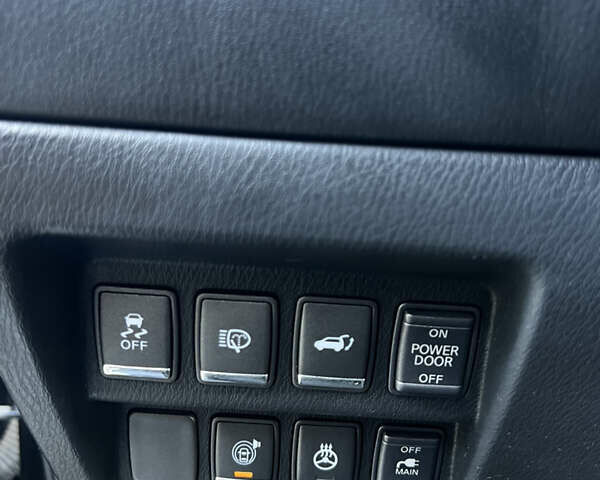 Черный Инфинити JX35, объемом двигателя 3.5 л и пробегом 204 тыс. км за 15700 $, фото 24 на Automoto.ua