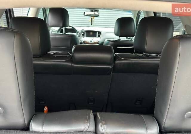 Черный Инфинити JX35, объемом двигателя 3.5 л и пробегом 245 тыс. км за 10700 $, фото 17 на Automoto.ua