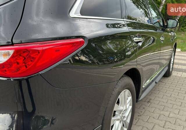 Черный Инфинити JX35, объемом двигателя 3.5 л и пробегом 245 тыс. км за 10700 $, фото 5 на Automoto.ua