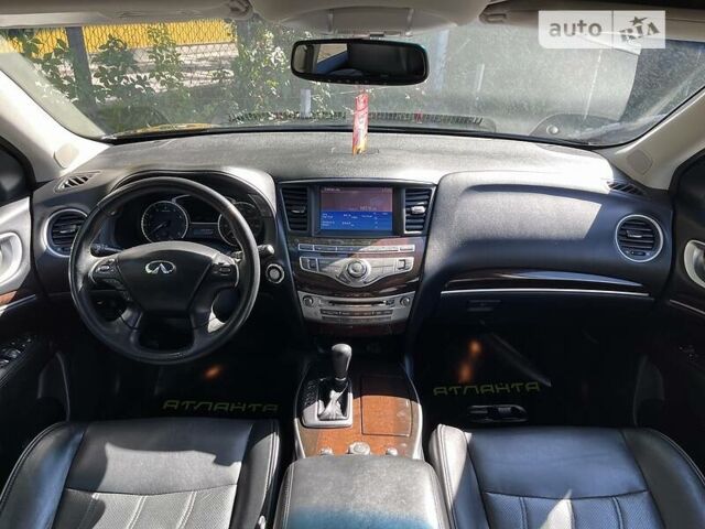 Черный Инфинити JX35, объемом двигателя 3.5 л и пробегом 180 тыс. км за 10900 $, фото 9 на Automoto.ua