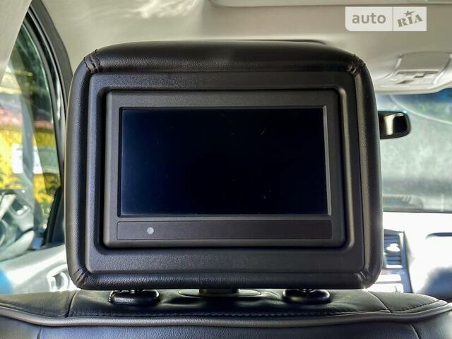 Черный Инфинити JX35, объемом двигателя 3.5 л и пробегом 180 тыс. км за 10900 $, фото 14 на Automoto.ua