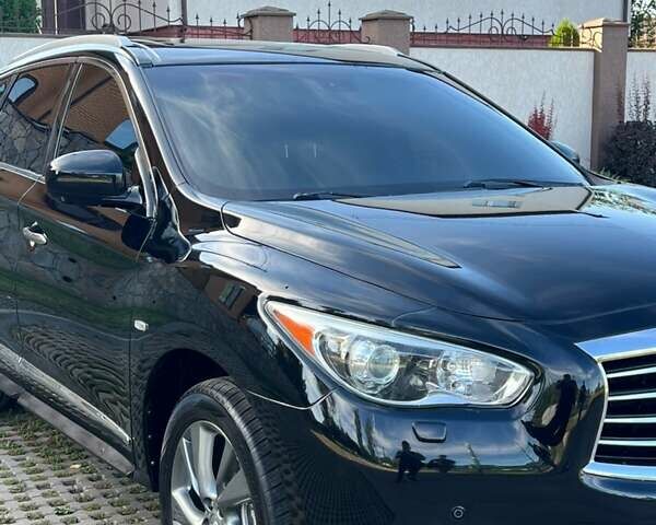 Черный Инфинити JX35, объемом двигателя 3.5 л и пробегом 204 тыс. км за 15700 $, фото 1 на Automoto.ua
