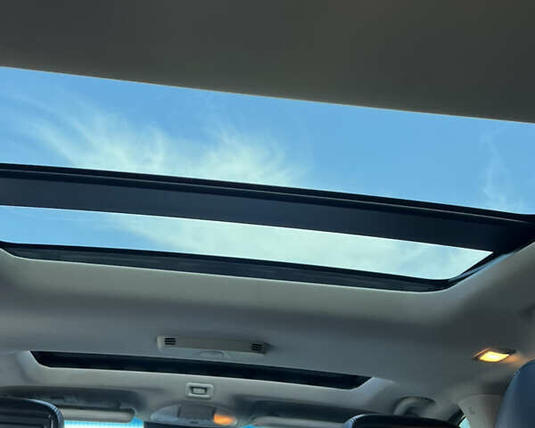 Черный Инфинити JX35, объемом двигателя 3.5 л и пробегом 204 тыс. км за 15700 $, фото 27 на Automoto.ua