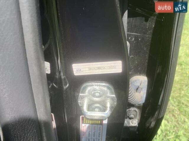 Чорний Інфініті JX35, об'ємом двигуна 3.5 л та пробігом 163 тис. км за 20999 $, фото 31 на Automoto.ua