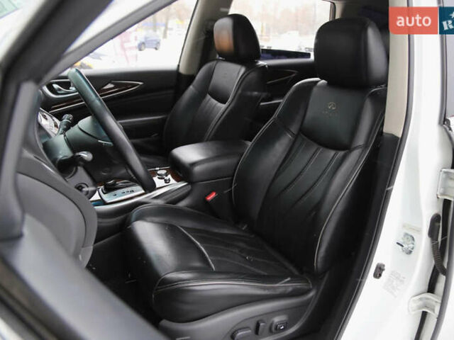 Інфініті JX35, об'ємом двигуна 3.5 л та пробігом 125 тис. км за 17500 $, фото 15 на Automoto.ua