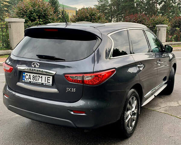 Серый Инфинити JX35, объемом двигателя 3.5 л и пробегом 203 тыс. км за 18500 $, фото 4 на Automoto.ua