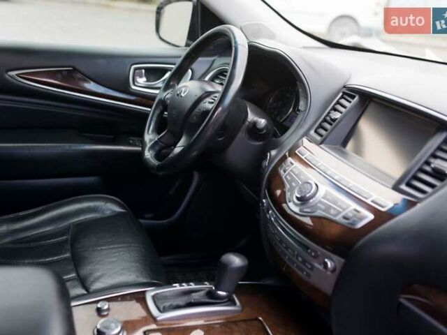 Сірий Інфініті JX35, об'ємом двигуна 3.5 л та пробігом 187 тис. км за 15500 $, фото 10 на Automoto.ua