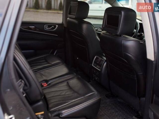 Сірий Інфініті JX35, об'ємом двигуна 3.5 л та пробігом 187 тис. км за 15500 $, фото 8 на Automoto.ua