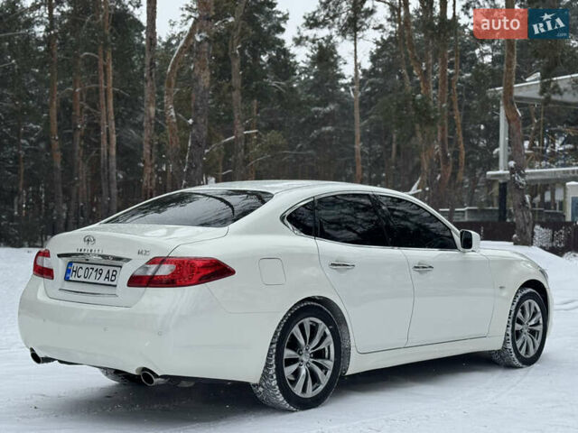 Білий Інфініті M25, об'ємом двигуна 2.5 л та пробігом 237 тис. км за 8900 $, фото 4 на Automoto.ua