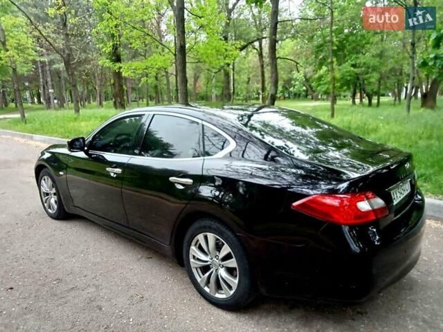 Черный Инфинити M25, объемом двигателя 2.5 л и пробегом 250 тыс. км за 9300 $, фото 2 на Automoto.ua