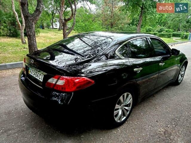 Черный Инфинити M25, объемом двигателя 2.5 л и пробегом 250 тыс. км за 9300 $, фото 10 на Automoto.ua