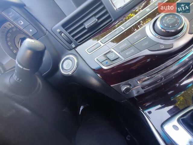 Черный Инфинити M25, объемом двигателя 2.5 л и пробегом 250 тыс. км за 9300 $, фото 21 на Automoto.ua