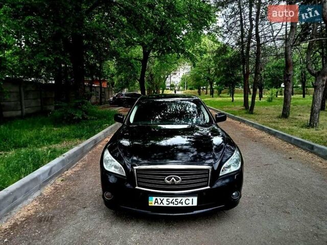 Черный Инфинити M25, объемом двигателя 2.5 л и пробегом 250 тыс. км за 9300 $, фото 9 на Automoto.ua