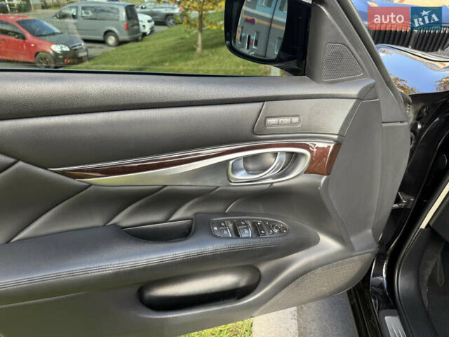 Черный Инфинити M25, объемом двигателя 2.5 л и пробегом 250 тыс. км за 9500 $, фото 5 на Automoto.ua