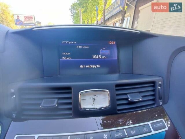 Черный Инфинити M25, объемом двигателя 2.5 л и пробегом 250 тыс. км за 9300 $, фото 20 на Automoto.ua