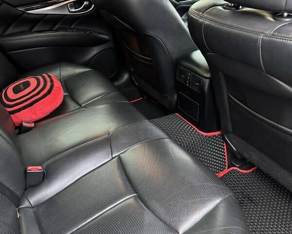 Чорний Інфініті M25, об'ємом двигуна 2.5 л та пробігом 140 тис. км за 14500 $, фото 17 на Automoto.ua
