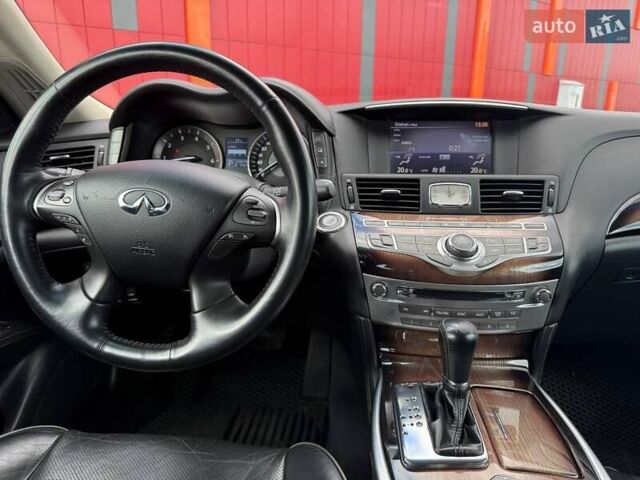 Чорний Інфініті M30, об'ємом двигуна 2.99 л та пробігом 236 тис. км за 13990 $, фото 13 на Automoto.ua