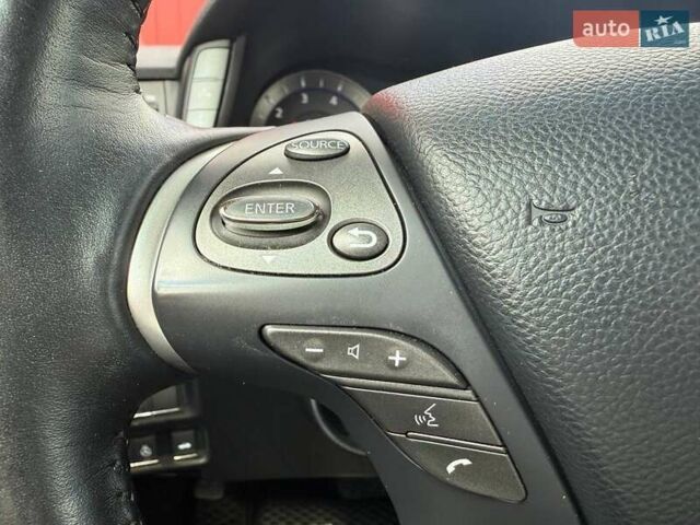 Чорний Інфініті M30, об'ємом двигуна 2.99 л та пробігом 236 тис. км за 13990 $, фото 19 на Automoto.ua