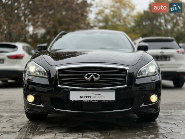 Черный Инфинити M30, объемом двигателя 2.99 л и пробегом 199 тыс. км за 14900 $, фото 1 на Automoto.ua