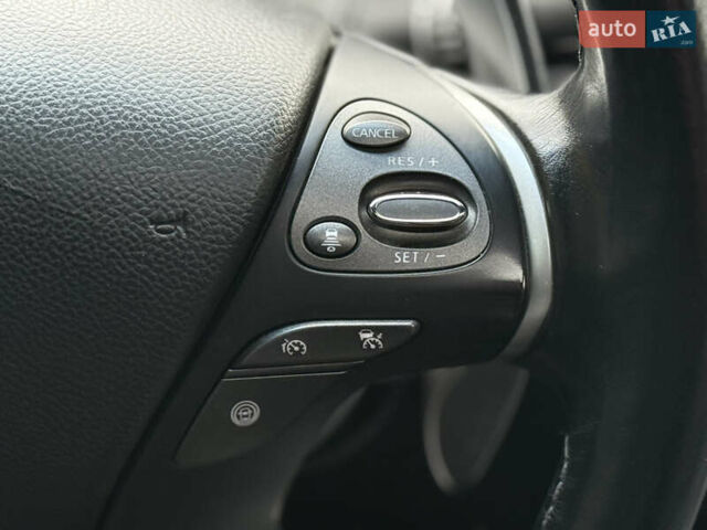 Черный Инфинити M30, объемом двигателя 2.99 л и пробегом 199 тыс. км за 14900 $, фото 49 на Automoto.ua