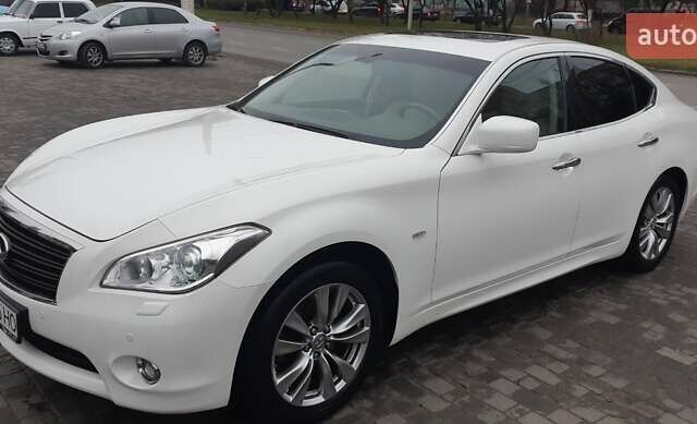 Белый Инфинити M37, объемом двигателя 3.7 л и пробегом 105 тыс. км за 15700 $, фото 9 на Automoto.ua