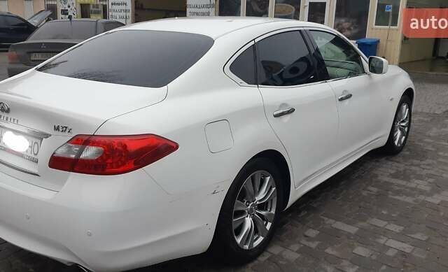 Белый Инфинити M37, объемом двигателя 3.7 л и пробегом 105 тыс. км за 15700 $, фото 7 на Automoto.ua