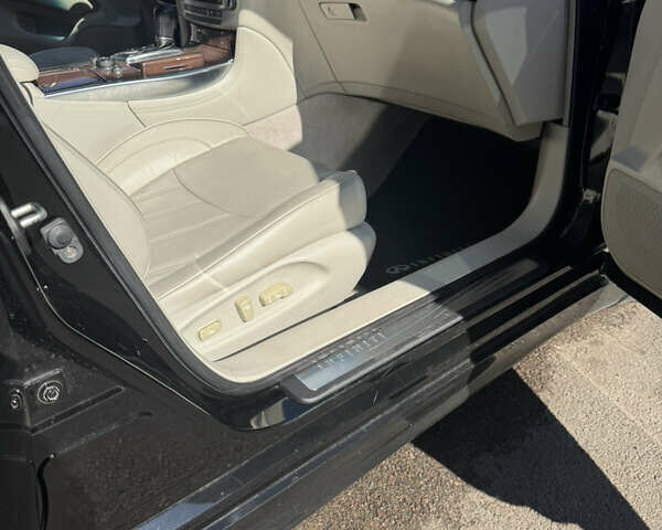 Черный Инфинити M37, объемом двигателя 3.7 л и пробегом 300 тыс. км за 10500 $, фото 12 на Automoto.ua