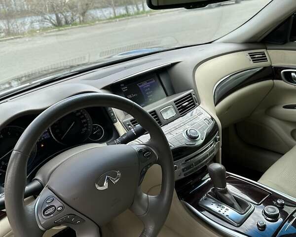 Инфинити M37 2011 в Киеве на Automoto.ua Черный Инфинити M37, объемом двигателя 3.7 л и пробегом 247 тыс. км за 11800 $, фото 22 на Automoto.ua