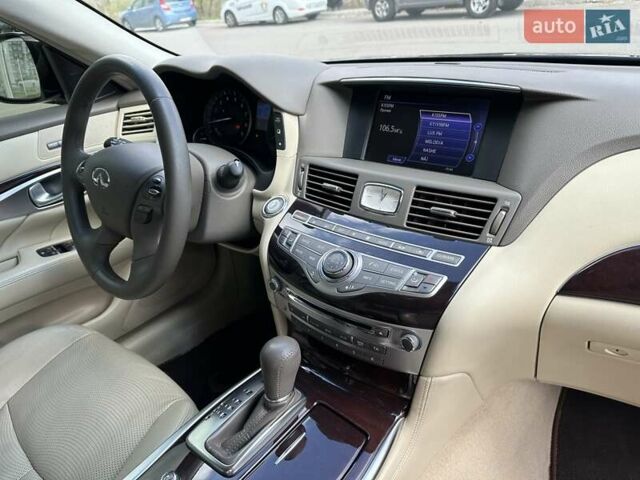 Черный Инфинити M37, объемом двигателя 3.7 л и пробегом 247 тыс. км за 10500 $, фото 13 на Automoto.ua