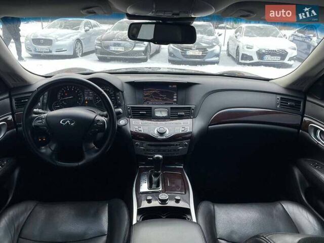 Чорний Інфініті M37, об'ємом двигуна 3.7 л та пробігом 205 тис. км за 11990 $, фото 12 на Automoto.ua