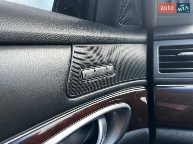 Чорний Інфініті M37, об'ємом двигуна 3.7 л та пробігом 205 тис. км за 11990 $, фото 20 на Automoto.ua
