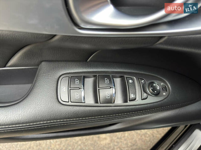 Черный Инфинити M37, объемом двигателя 3.7 л и пробегом 157 тыс. км за 14000 $, фото 18 на Automoto.ua