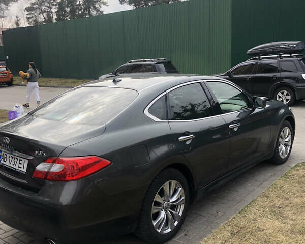 Серый Инфинити M37, объемом двигателя 3.7 л и пробегом 198 тыс. км за 14999 $, фото 1 на Automoto.ua