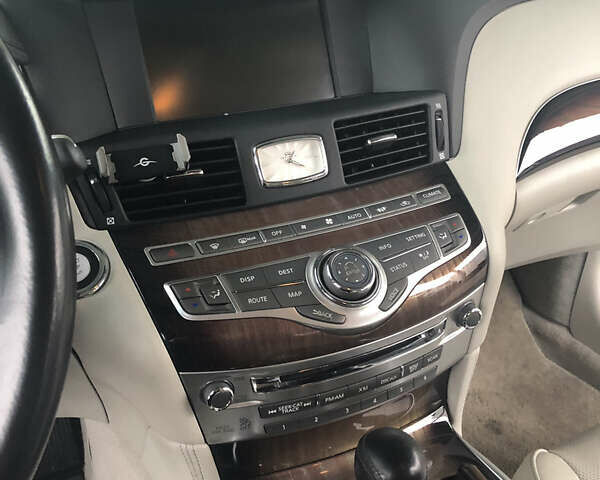 Серый Инфинити M37, объемом двигателя 3.7 л и пробегом 198 тыс. км за 14999 $, фото 10 на Automoto.ua