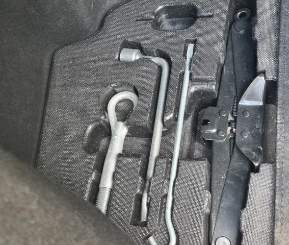 Серый Инфинити M45, объемом двигателя 4.5 л и пробегом 165 тыс. км за 9450 $, фото 15 на Automoto.ua