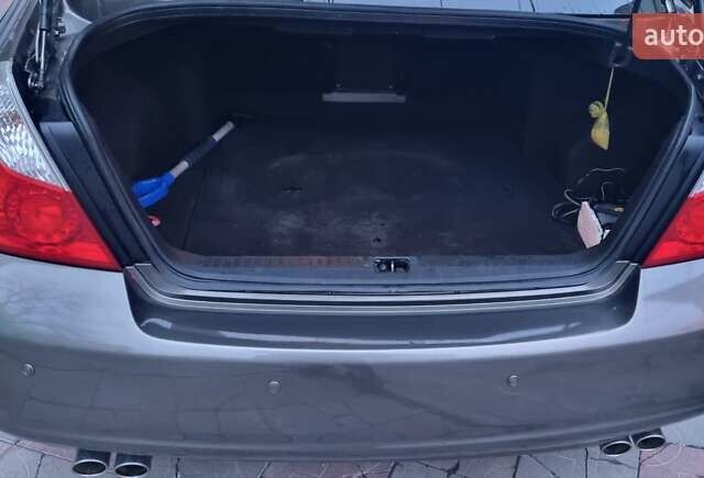 Серый Инфинити M45, объемом двигателя 4.5 л и пробегом 165 тыс. км за 9750 $, фото 3 на Automoto.ua