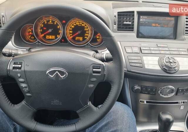 Серый Инфинити M45, объемом двигателя 4.5 л и пробегом 165 тыс. км за 9750 $, фото 6 на Automoto.ua