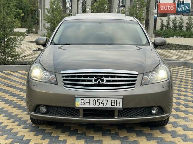 Серый Инфинити M45, объемом двигателя 4.5 л и пробегом 168 тыс. км за 6800 $, фото 5 на Automoto.ua