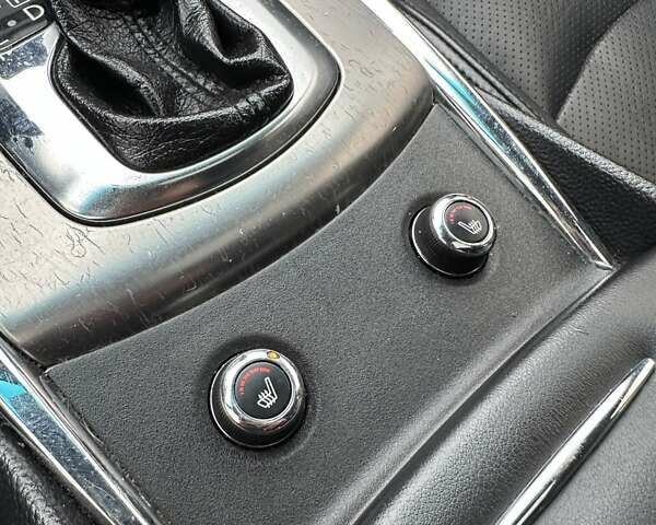 Черный Инфинити Q40, объемом двигателя 3.7 л и пробегом 167 тыс. км за 11800 $, фото 30 на Automoto.ua