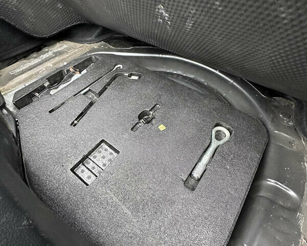 Черный Инфинити Q40, объемом двигателя 3.7 л и пробегом 167 тыс. км за 11800 $, фото 23 на Automoto.ua