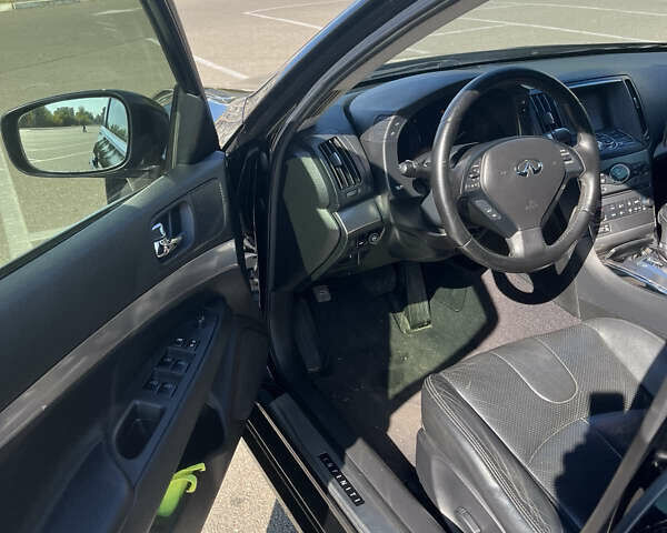 Черный Инфинити Q40, объемом двигателя 3.7 л и пробегом 170 тыс. км за 11650 $, фото 8 на Automoto.ua