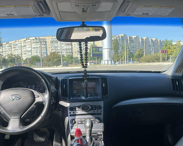 Черный Инфинити Q40, объемом двигателя 3.7 л и пробегом 170 тыс. км за 11650 $, фото 19 на Automoto.ua