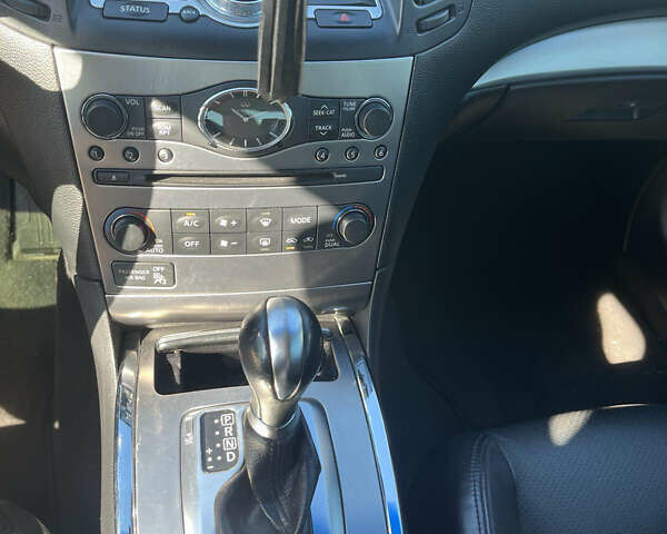 Черный Инфинити Q40, объемом двигателя 3.7 л и пробегом 170 тыс. км за 11650 $, фото 11 на Automoto.ua