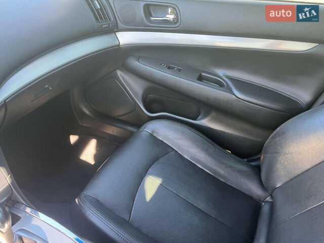 Черный Инфинити Q40, объемом двигателя 3.7 л и пробегом 170 тыс. км за 11650 $, фото 14 на Automoto.ua