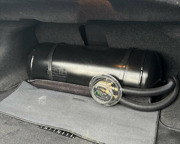 Черный Инфинити Q40, объемом двигателя 3.7 л и пробегом 167 тыс. км за 11800 $, фото 15 на Automoto.ua