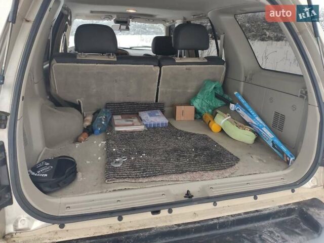 Бежевый Инфинити QX4, объемом двигателя 3.3 л и пробегом 350 тыс. км за 5500 $, фото 16 на Automoto.ua