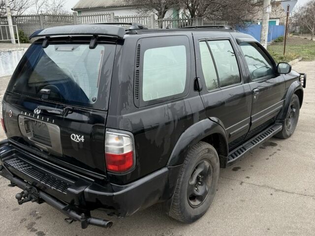 Чорний Інфініті QX4, об'ємом двигуна 3.3 л та пробігом 250 тис. км за 5600 $, фото 2 на Automoto.ua