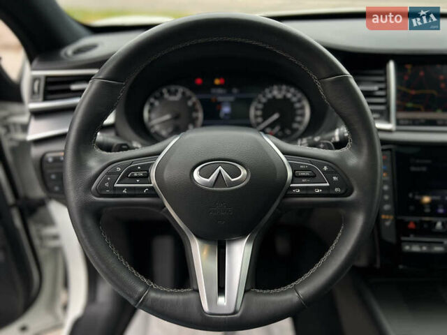 Белый Инфинити QX55, объемом двигателя 2 л и пробегом 33 тыс. км за 34900 $, фото 11 на Automoto.ua