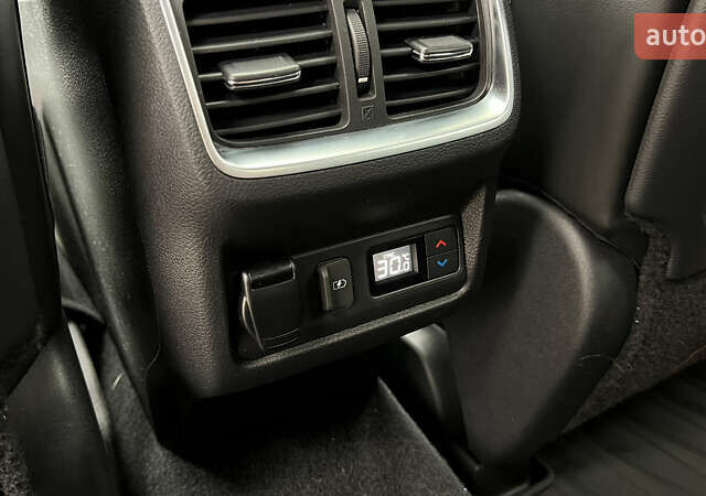 Белый Инфинити QX55, объемом двигателя 2 л и пробегом 33 тыс. км за 34900 $, фото 34 на Automoto.ua