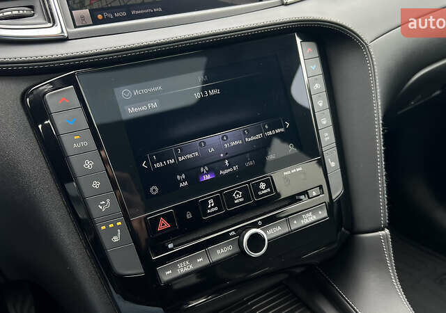 Белый Инфинити QX55, объемом двигателя 2 л и пробегом 33 тыс. км за 34900 $, фото 14 на Automoto.ua